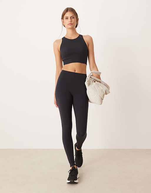 OYSHO Light Touch Medium-support Sports Bra In Black