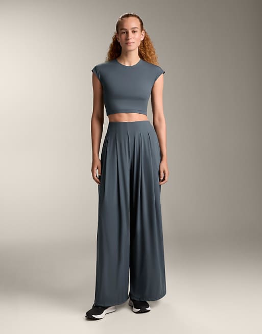OYSHO Light Touch Short-sleeved Tank Top In Grey