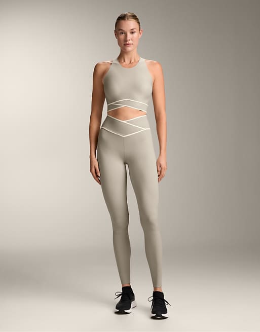 OYSHO Perfect-adapt crossover band tank top in mink