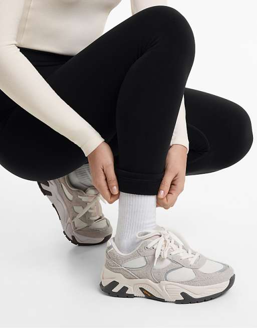 OYSHO Super-high-rise Seamless Extra-warm 70cm Ankle-length Leggings In Black