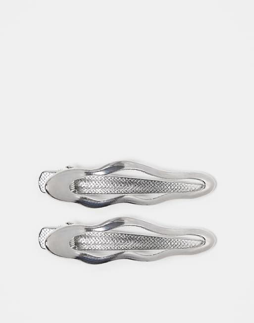 Pieces large wavy 2 pack hairclips in silver