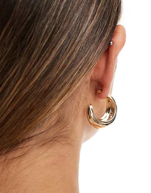 Pieces Ridged Chunky Hoop Earrings In Gold