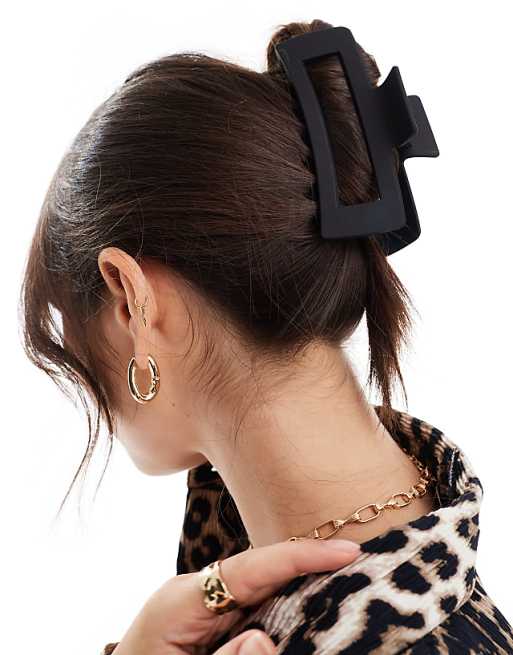 Pieces XL rectangle hair claw clip in black