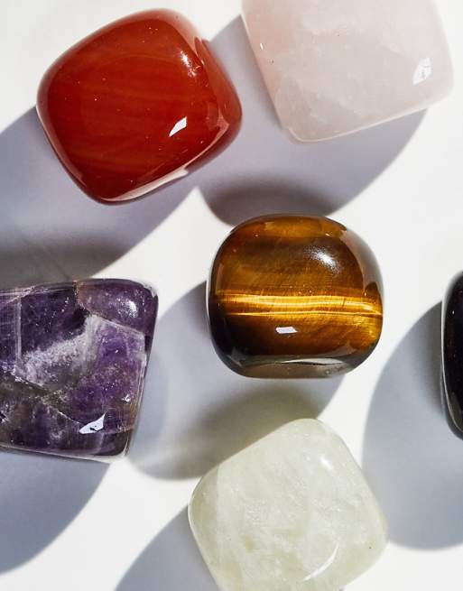 Psychic Sisters Zodiac Leo Crystal Collection