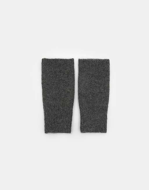 Pull&Bear Knit fingerless gloves in grey