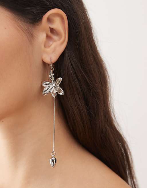 Reclaimed Vintage drop earrings with flowers in silver