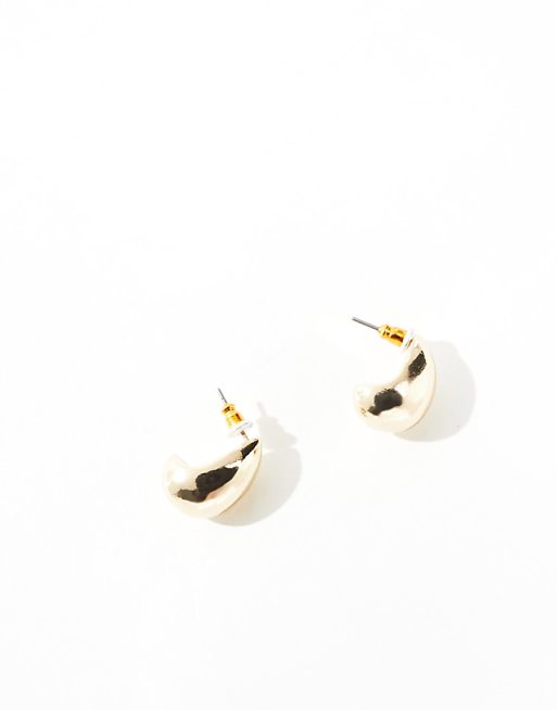 Reclaimed Vintage Teardrop Chubby Hoops In Gold