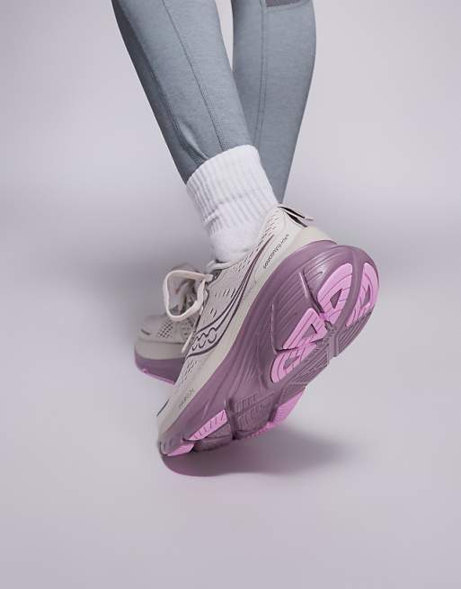 Saucony Guide 18 Max Cushioning Running Trainers In Moon And Quail