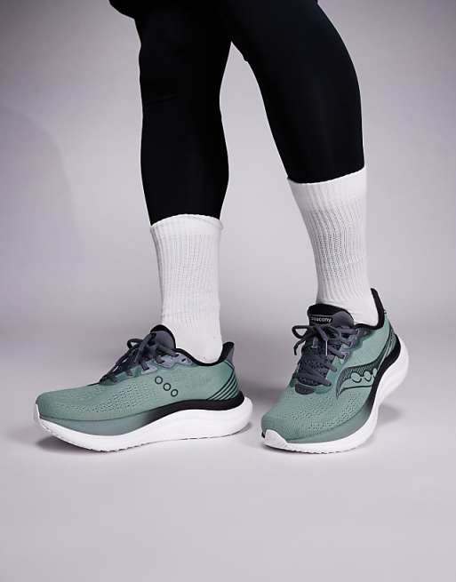 Saucony Triumph 23 running trainers in iceburg and grey