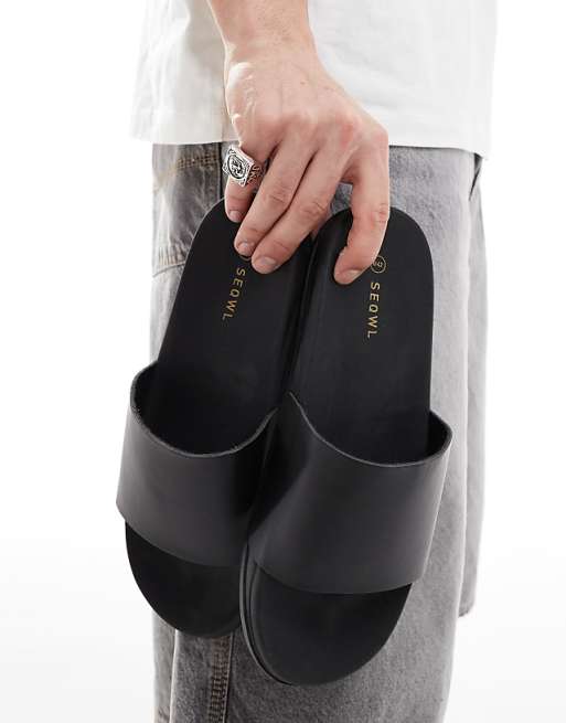 SEQWL Mamun Sandals With Strap In Black