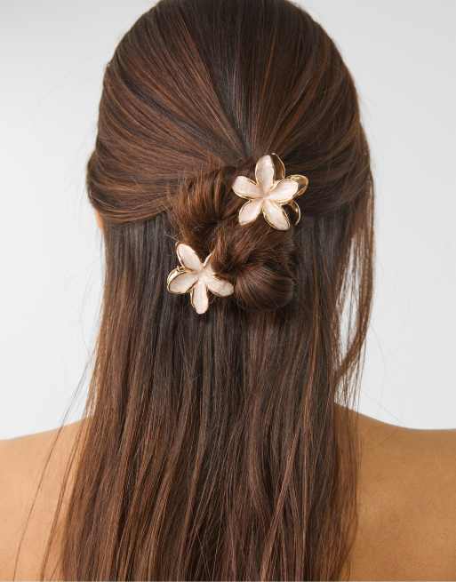 Stradivarius Pack Of 3 Floral Hair Clips In Ecru