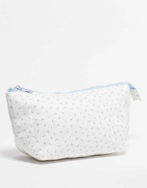 The Flat Lay Co. Marshmallow Essential Makeup Pouch - Cosy Cotton Ditsy Floral
