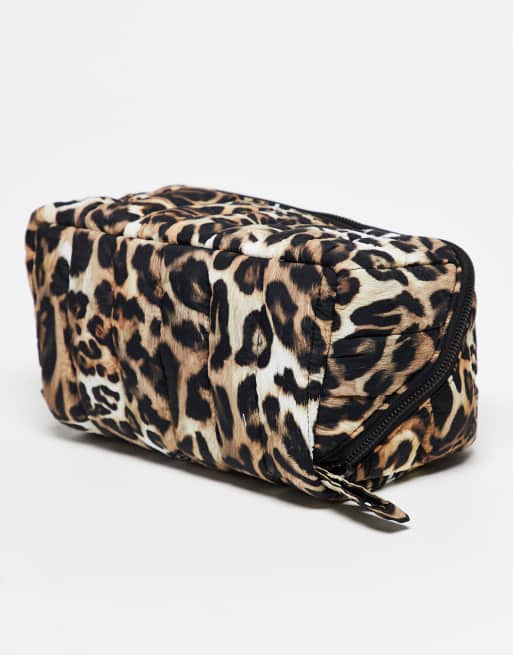 The Flat Lay Co. Marshmallow Makeup Box Bag - Warped Leopard