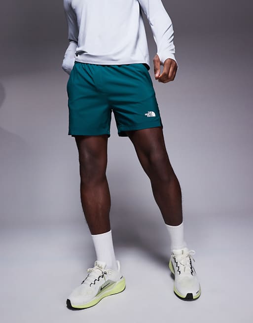 The North Face 24/7 5"" logo shorts in dark green