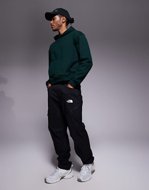 The North Face Exploration trousers in tnf black