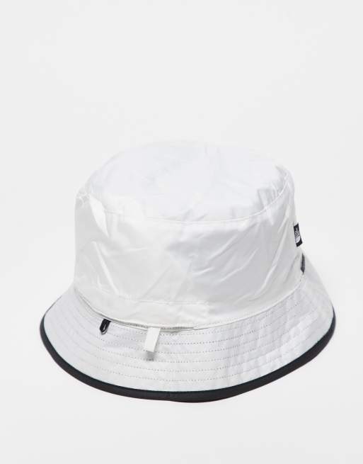 The North Face Sun Stash Reversible Logo Bucket Hat In Black And White