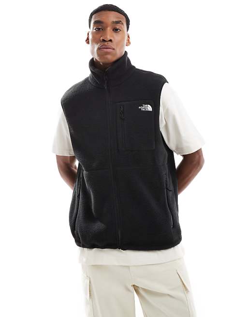 The North Face Yumiori Vest in black