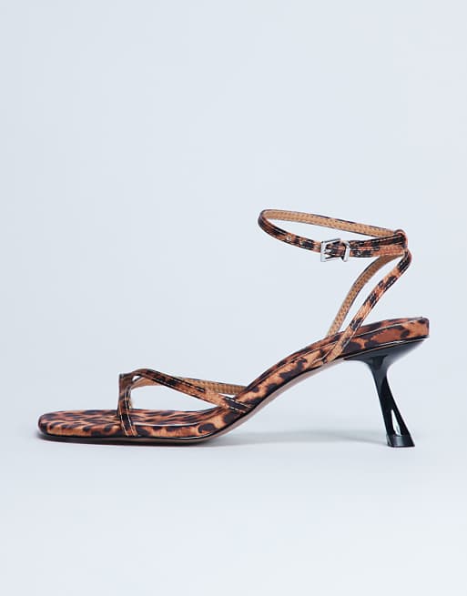 Topshop Ila toe loop mid heel sandal in leopard print