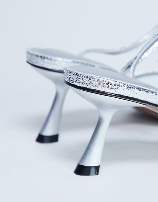 Topshop Ila Toe Loop Mid Heel Sandal In Silver