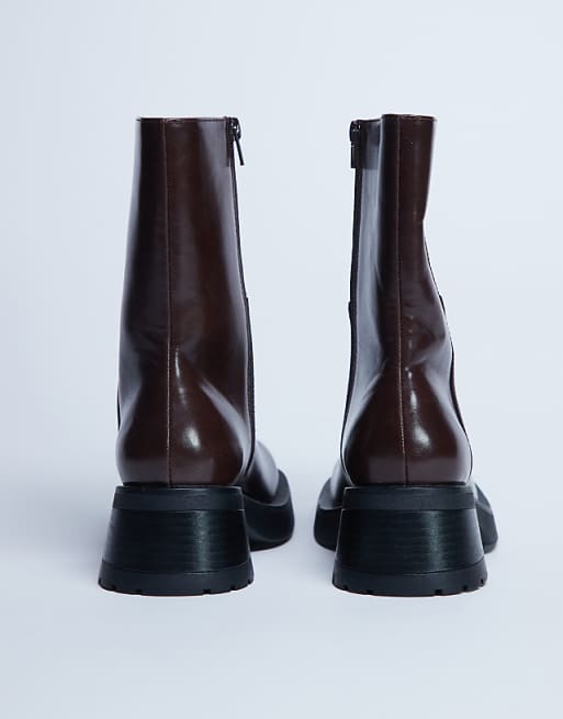 Topshop Nina Chunky Heeled Ankle Boot In Chocolate