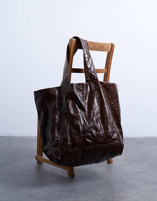 Topshop Troy Crinkle Tote Bag In Chocolate
