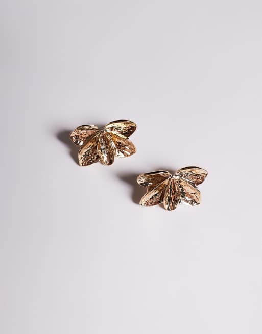 True Decadence Fan Petal Statement Earrings In Gold