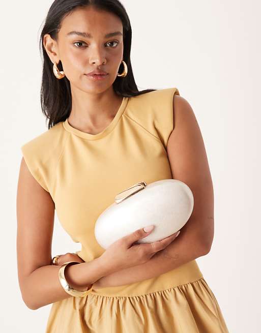 True Decadence Resin Clutch Bag In White