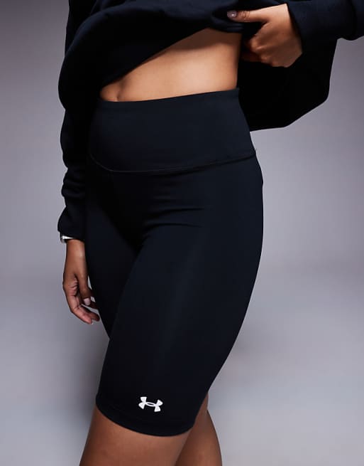 Under Armour Motion Legging Shorts In Black