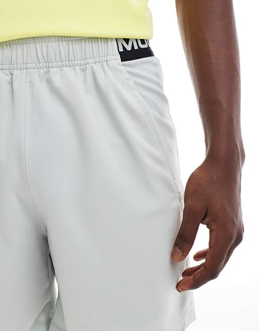 Under Armour Vanish Woven 6 Inch Graphic Shorts In Green