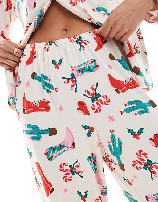 Urban Threads Christmas Long Sleeve Revere And Trouser Pyjama Set In Cowboy Print