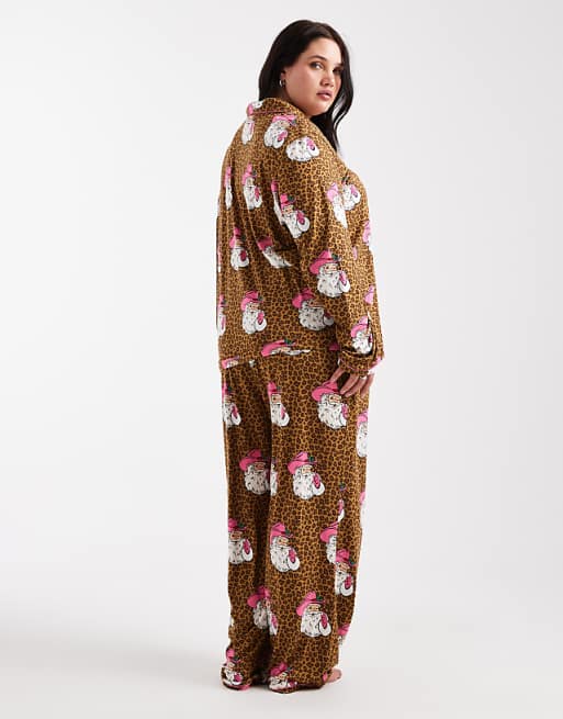 Urban Threads Curve Christmas Santa Leopard Print Pyjama Set In Brown