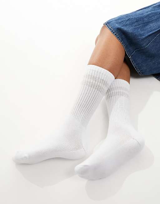 Vero Moda Sporty Ribbed Socks In White And Grey