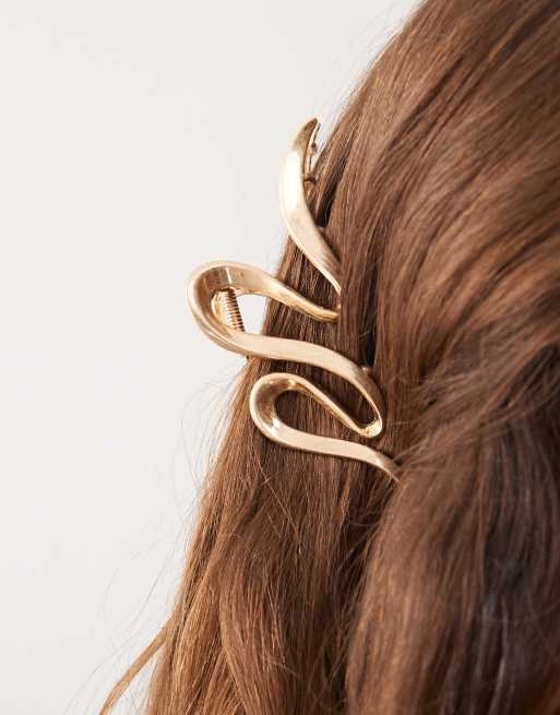 Weekday Wave Hair Claw Clip In Gold