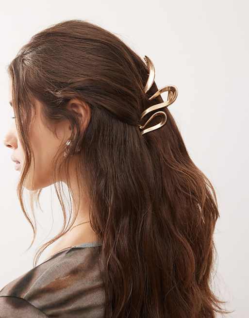 Weekday wave hair claw clip in gold