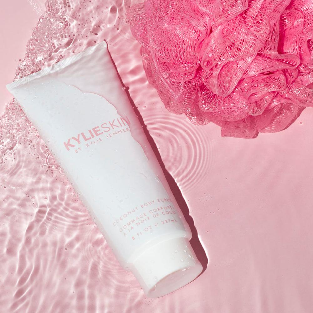 Kylie Cosmetics Loofah