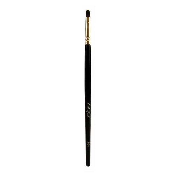 l.a. girl Lip Brush
