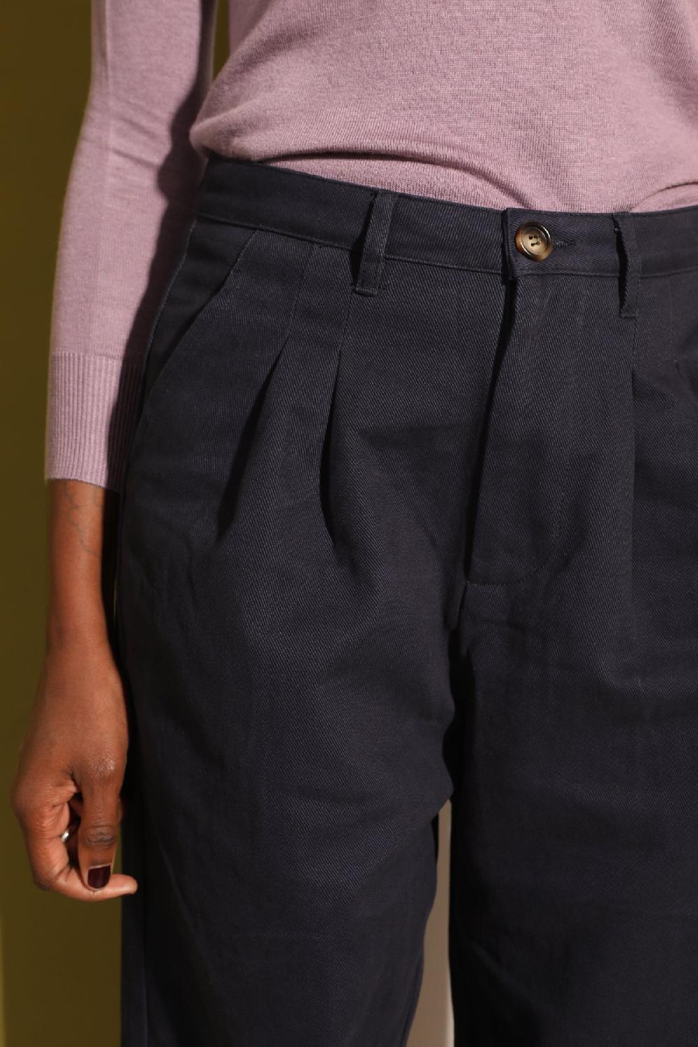 L.F.Markey Classic Slacks Navy - 10