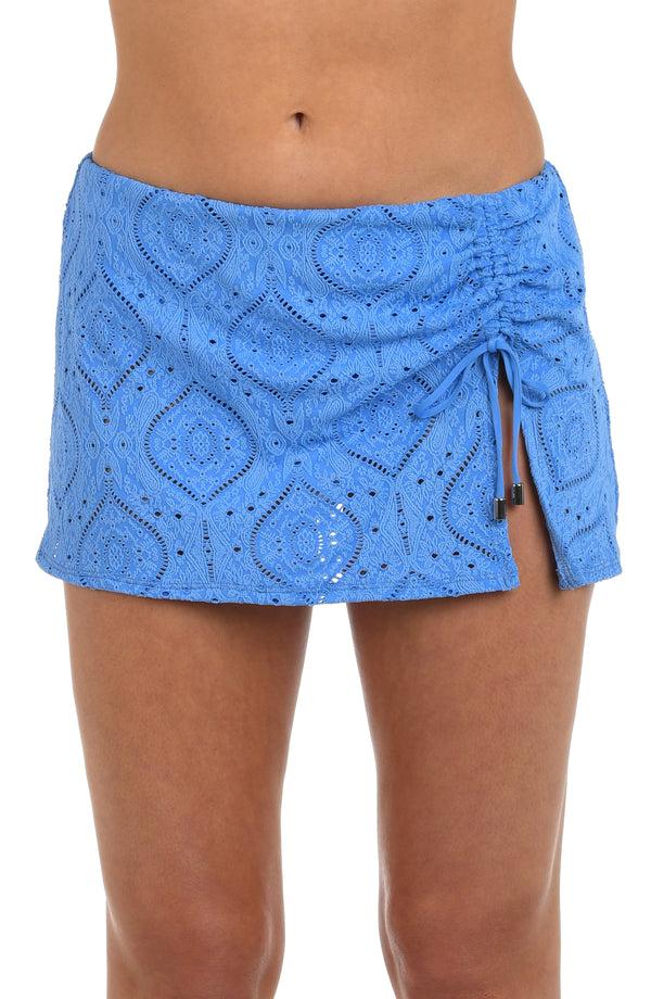 la blanca Mantra Medallion Adjustable Tunnel Skirted Bottom