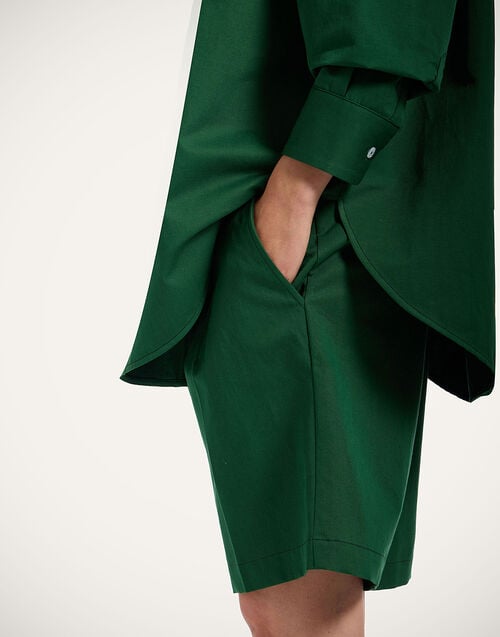 La Doublej Boyfriend Shorts Solid Dark Green In Cotton Linen