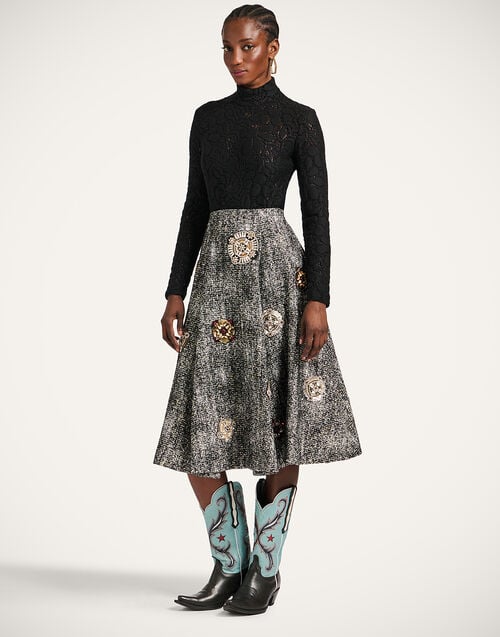 la doublej Dolce Vita Skirt Solid Black & White in Viscose Mix Embroidery