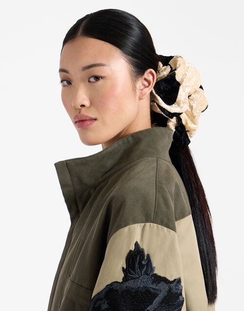 la doublej Giga Scrunchie Lunaria Light Pink in Crushed Velvet