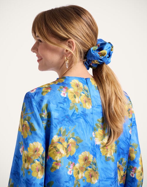 la doublej Giga Scrunchie Riptide Light Blue in Silk Twill