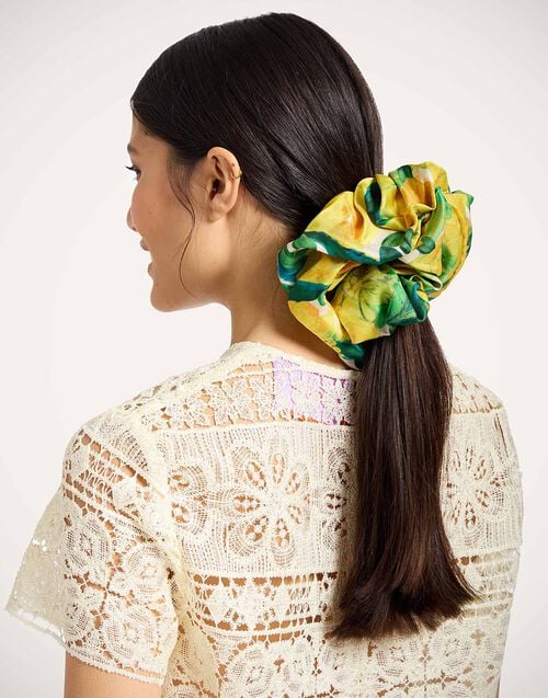 La Doublej Giga Scrunchie Zesty Yellow In Silk Twill