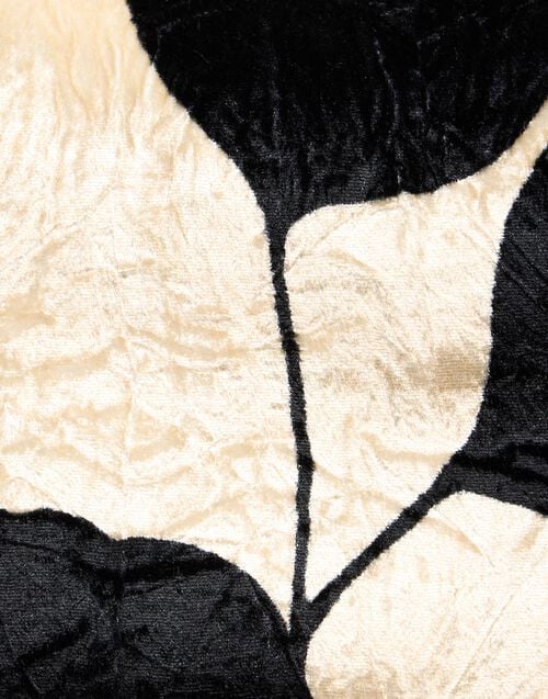 La Doublej Hand Pochette Lunaria Light Pink In Crushed Velvet