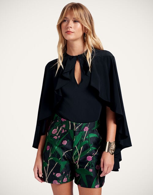 la doublej Magic Top Solid Black in Crepe De Chine