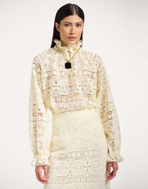 la doublej Lacey Cerere Blouse Caper Light Yellow in Macramé