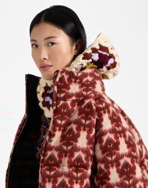 La Doublej Lacey Snood Flower Tile Ivory In Wool Crochet