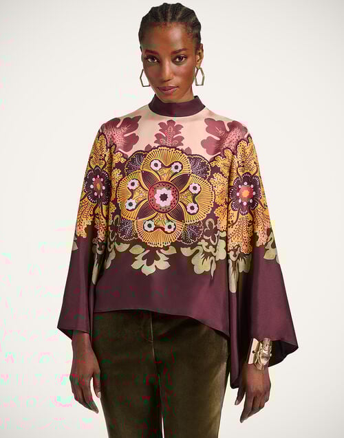 la doublej Make An Exit Top Bounty Placée Burgundy in Peachy Silk