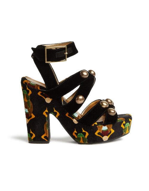 la doublej Medal Wedge Scarab Black in Faille With Studs