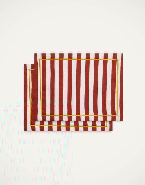 la doublej Placemat Set Of 2 Riviera Brick in Linen